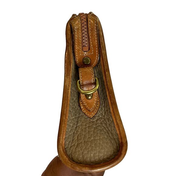 Vintage Dooney & Bourke All Weather Leather Crossbody Pouch - Picture 5 of 9